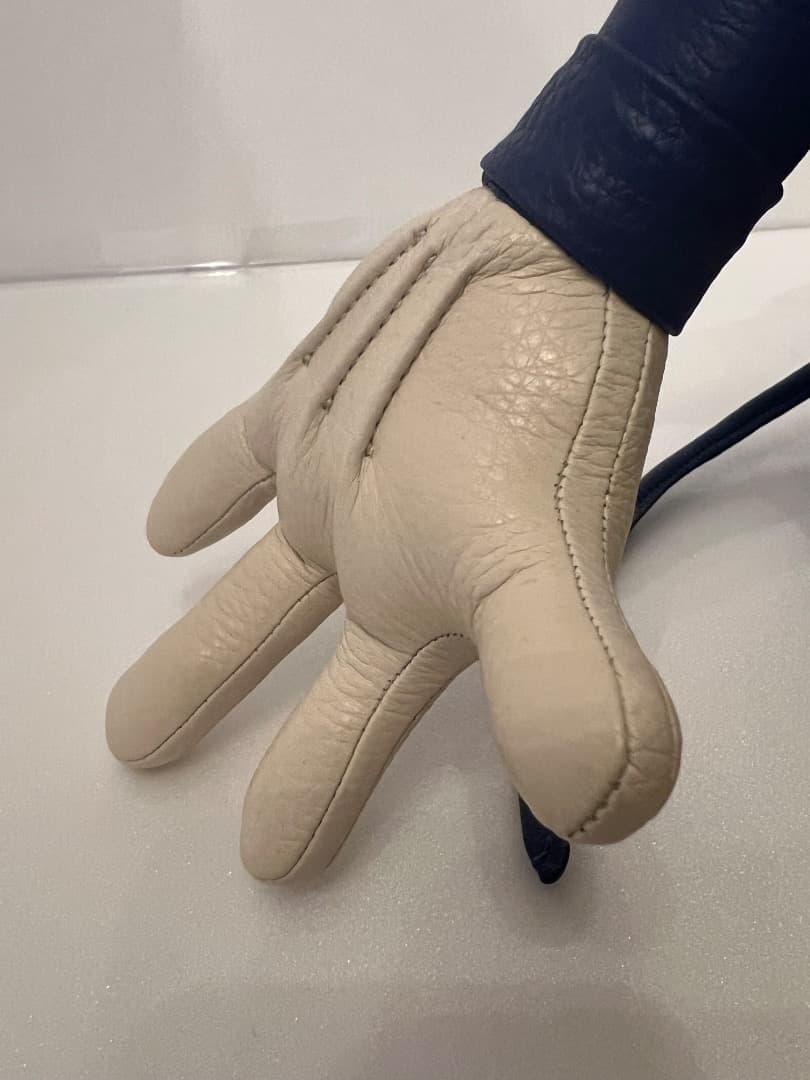 ⭐️【貴重】コーチとキースヘディングのコラボ：ミッキーマウスの革製ぬいぐるみ