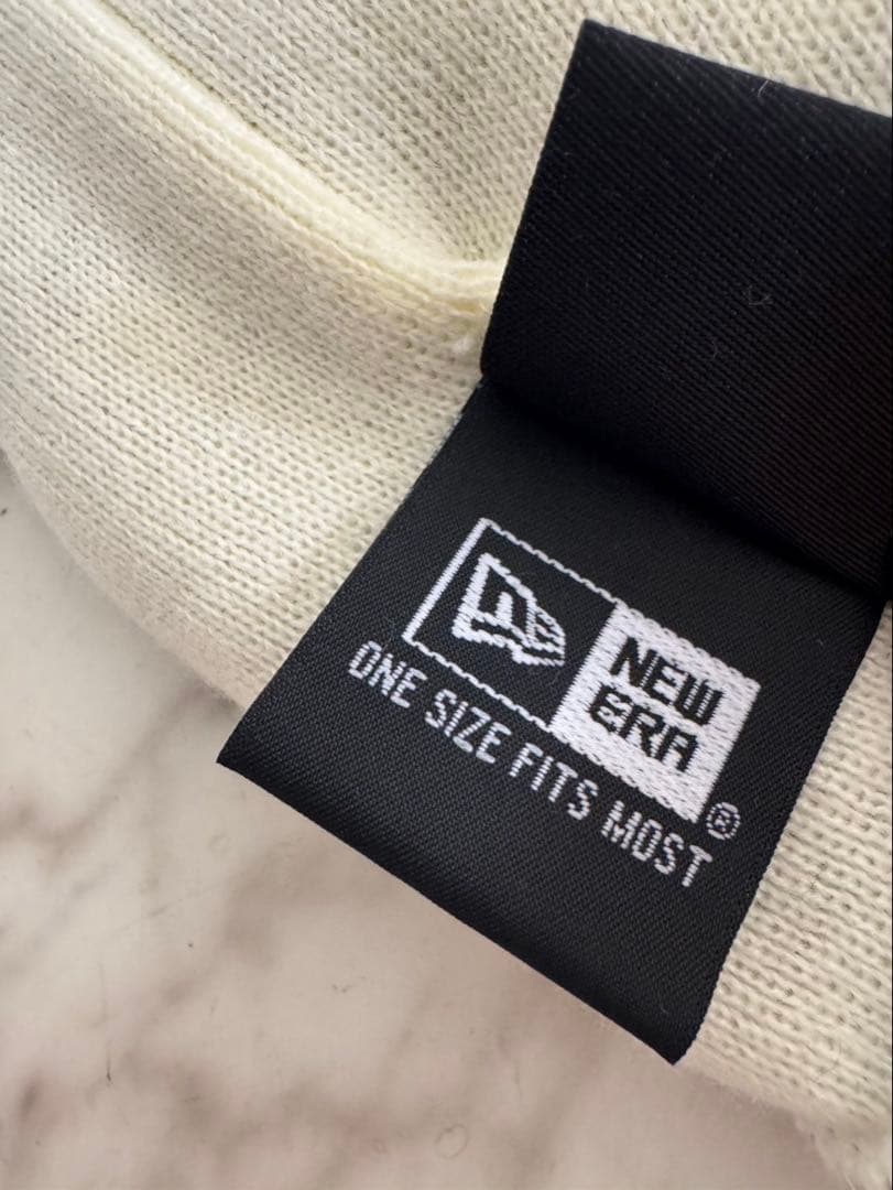 ニット帽Supreme 25FW New Era Outline Beanie