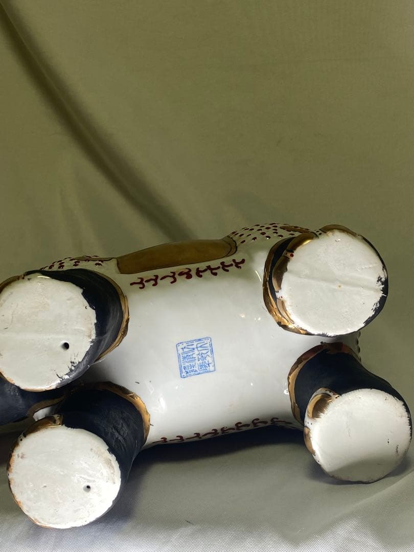 2626❣️ 幸運　サイ　置物　輸入品　ゴールド　風水