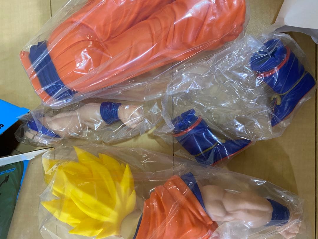 DX組立式ソフビフィギュアサイヤ人来襲編　孫悟空ベジータスーパーサイヤ人