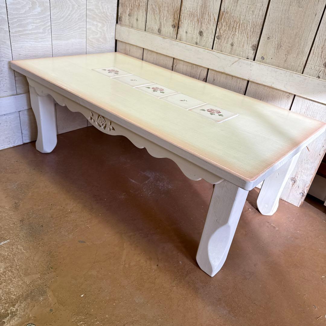 マニーローズタイルを使った 折りたたみローテーブルカッティングローズ試作展示品