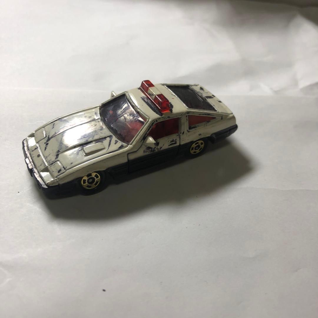 トミカミニカー　パトカー　ニッサン　フェアレディZ 300ZX