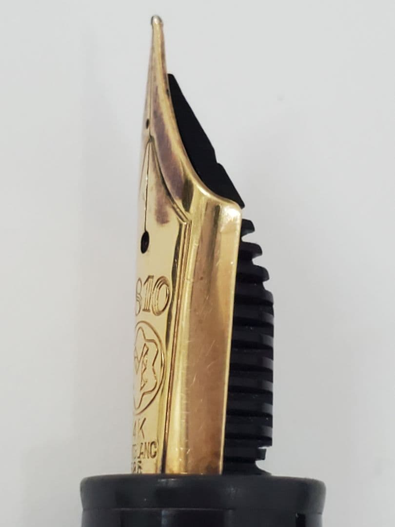 モンブラン マイスターシュテュック #146 14K585