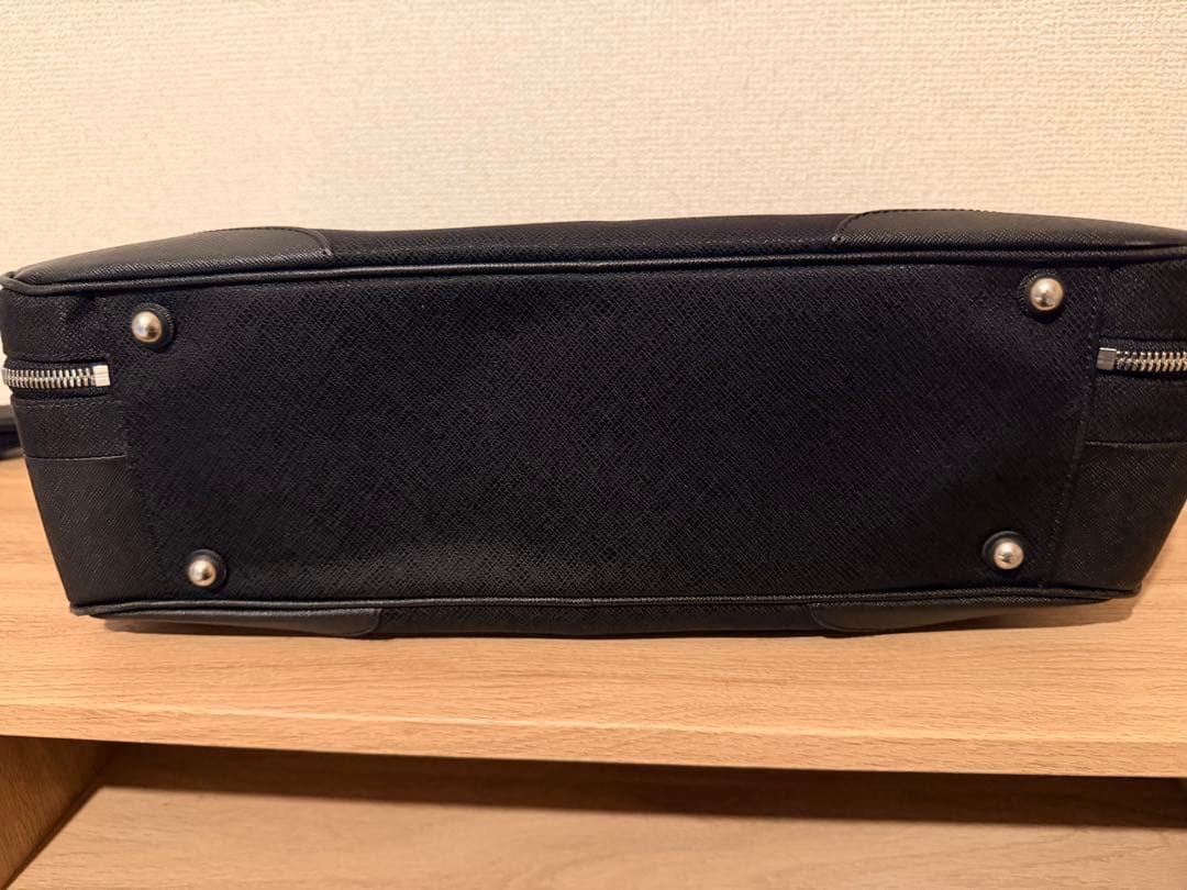 ペッレ モルビダ　ブリーフケース Capitano PMO-CA103 ブラック