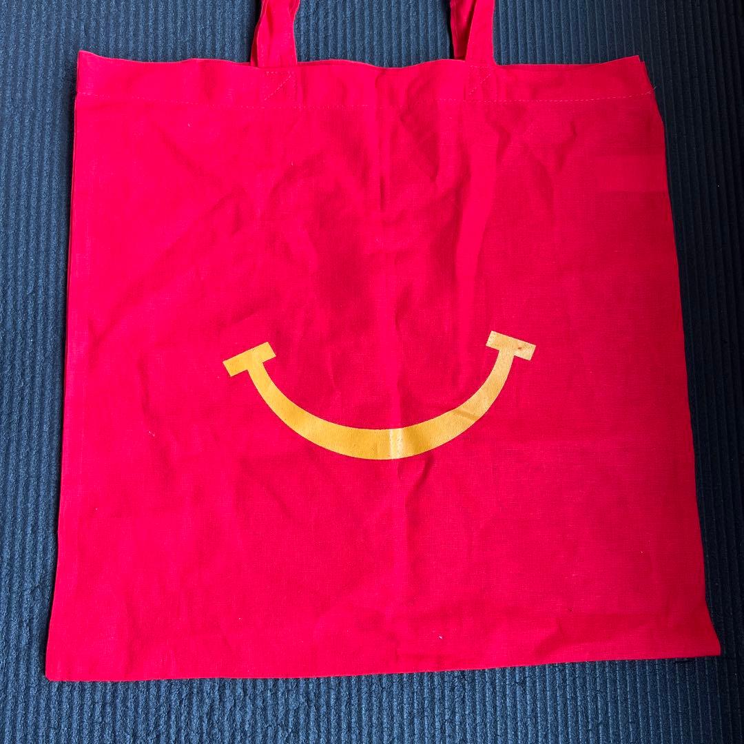 タラッタッタッター、I’m love it! 日本で入手困難マックのエコバック