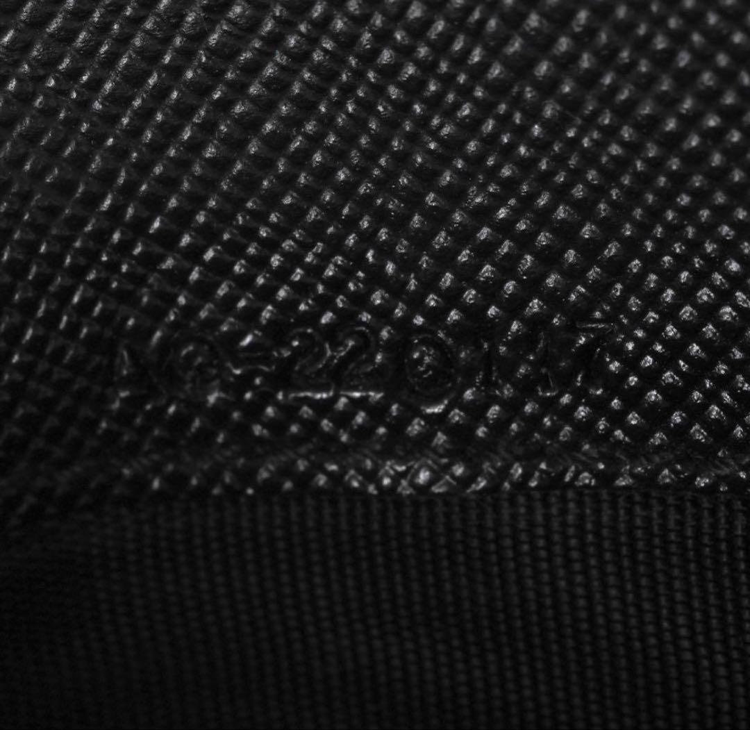 ✨未使用展示品✨　Ferragamo ミニ財布　ガンチーニクロジャー　二つ折り