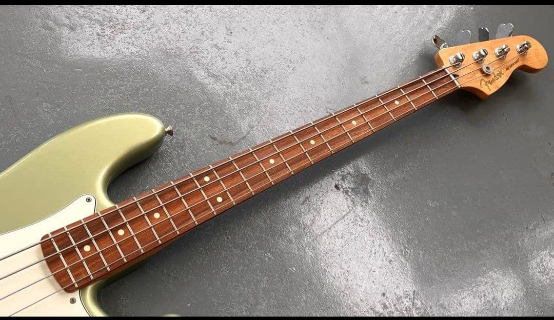 ふ*た様 Fender PlayerSeries PrecisionBass