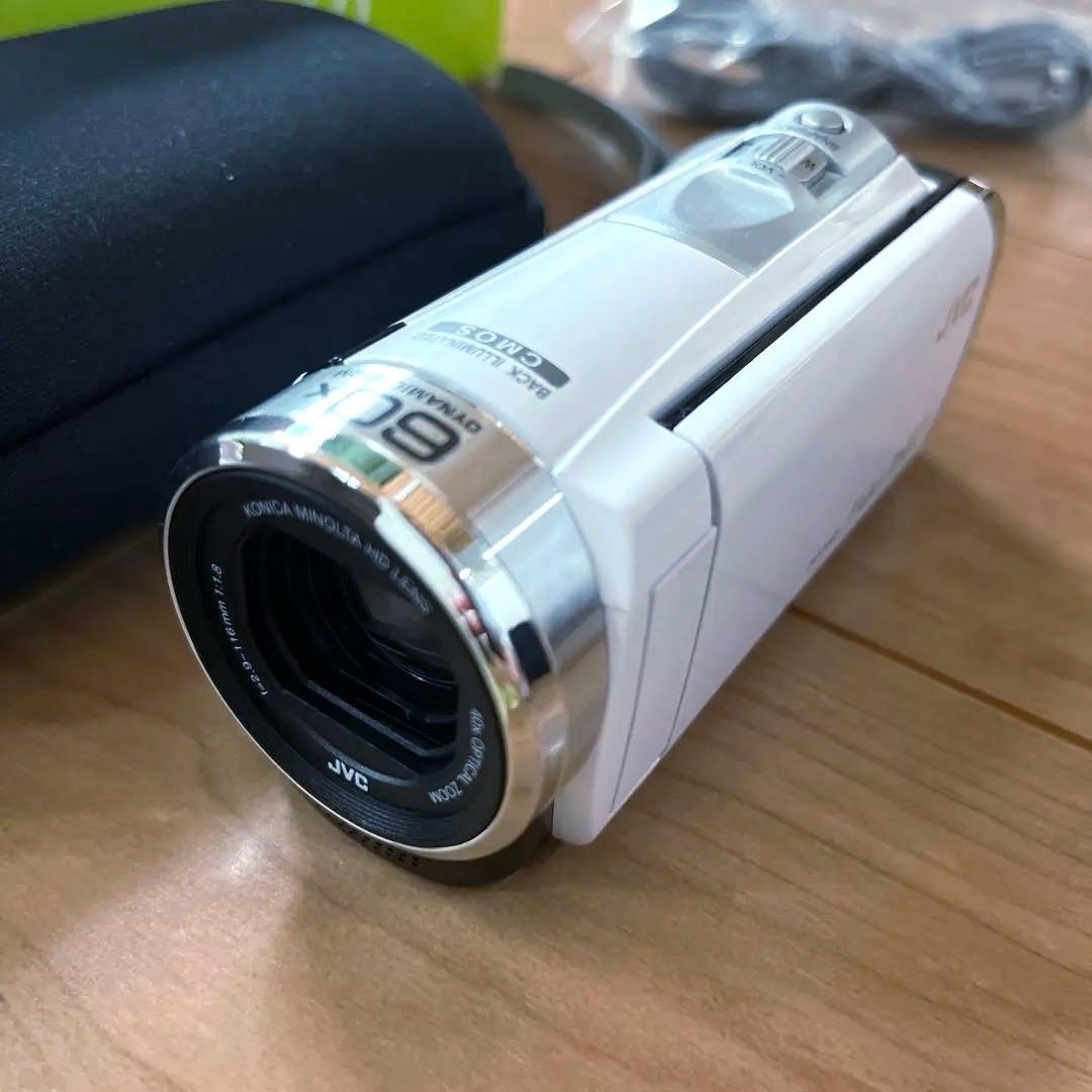 美品〜JVC Everio GZ-E700 ビデオカメラ ホワイト〜