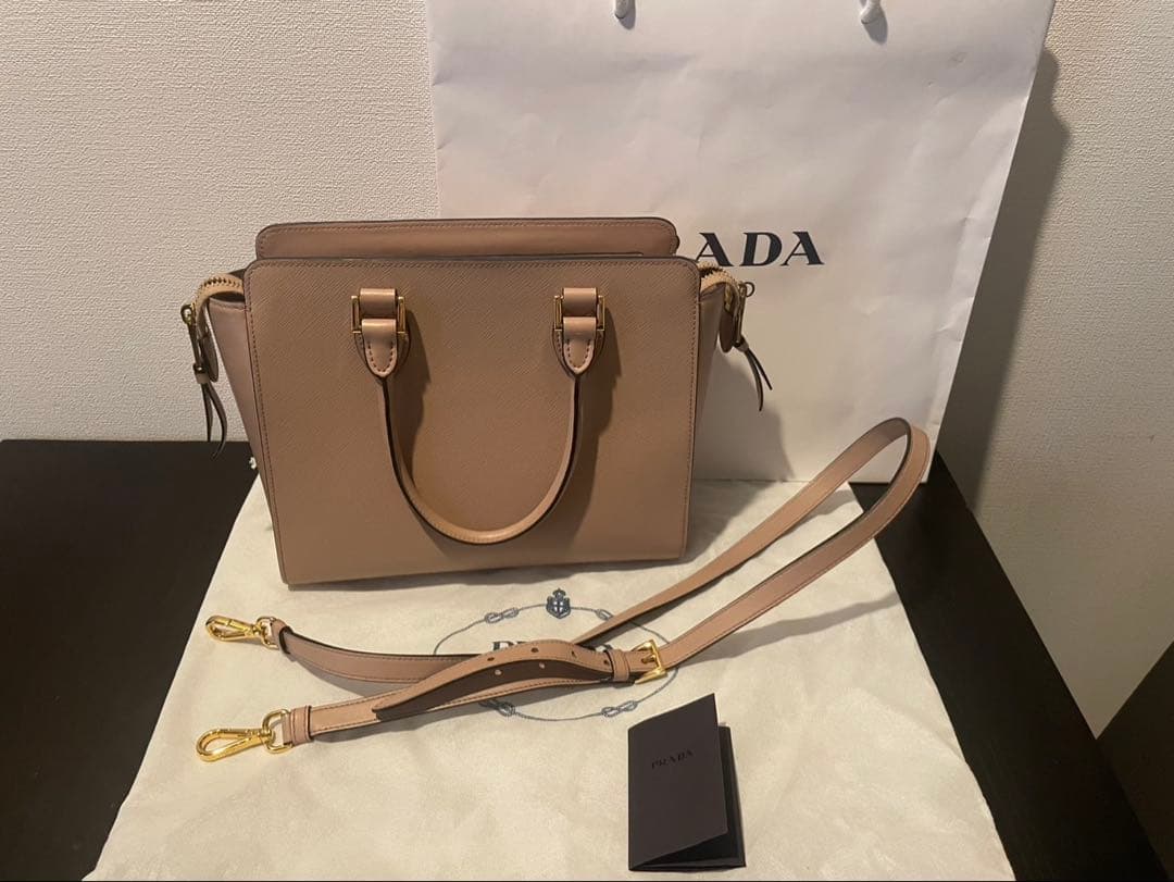 【極美品】PRADA プラダ サフィアーノ 2way ハンドバッグ