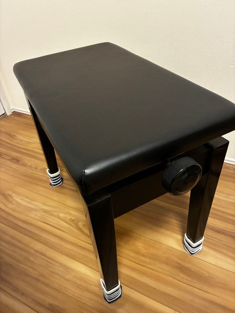 SYM　椅子　一脚