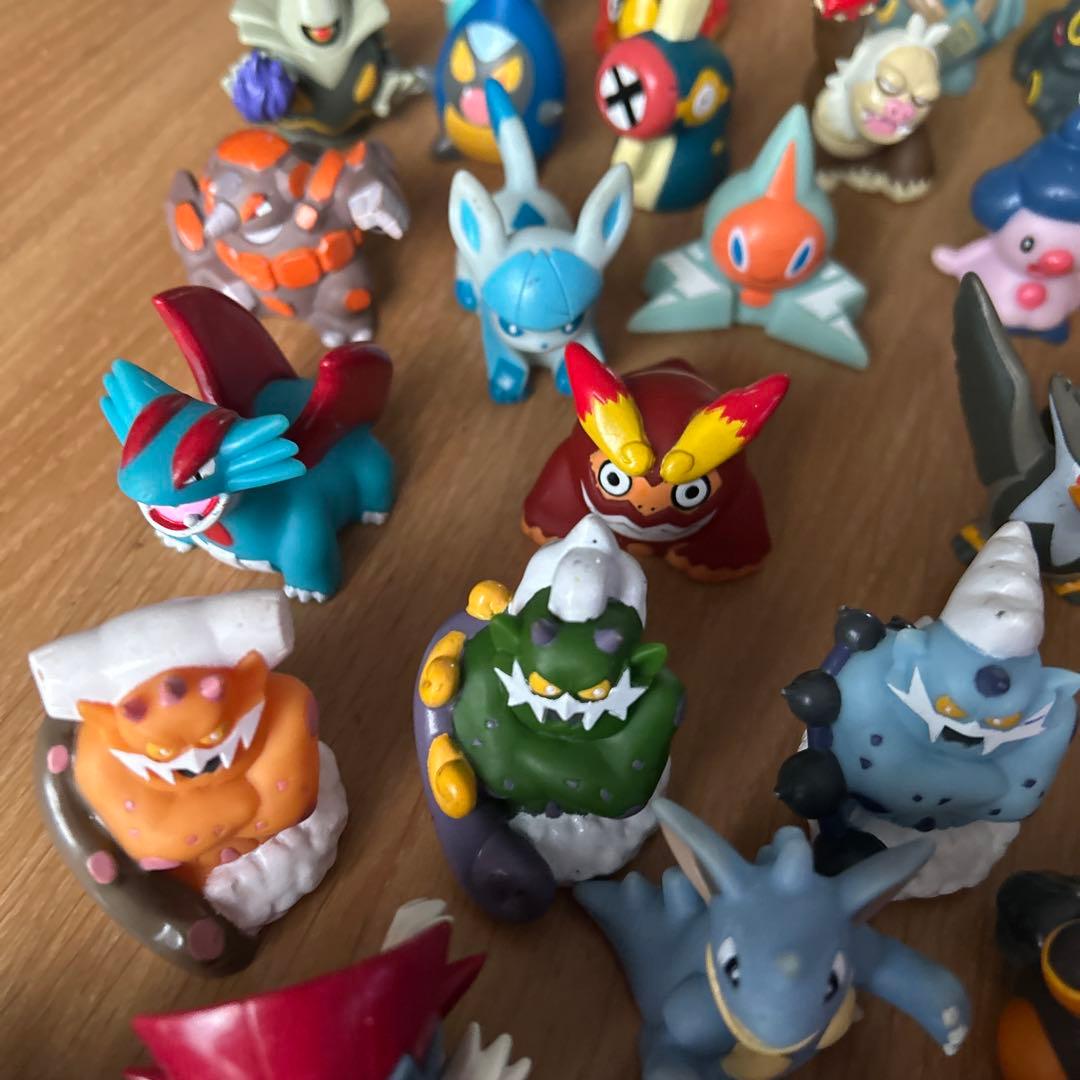 ポケットモンスター ポケモン フィギュア 指人形 まとめ売り 107個＋8個