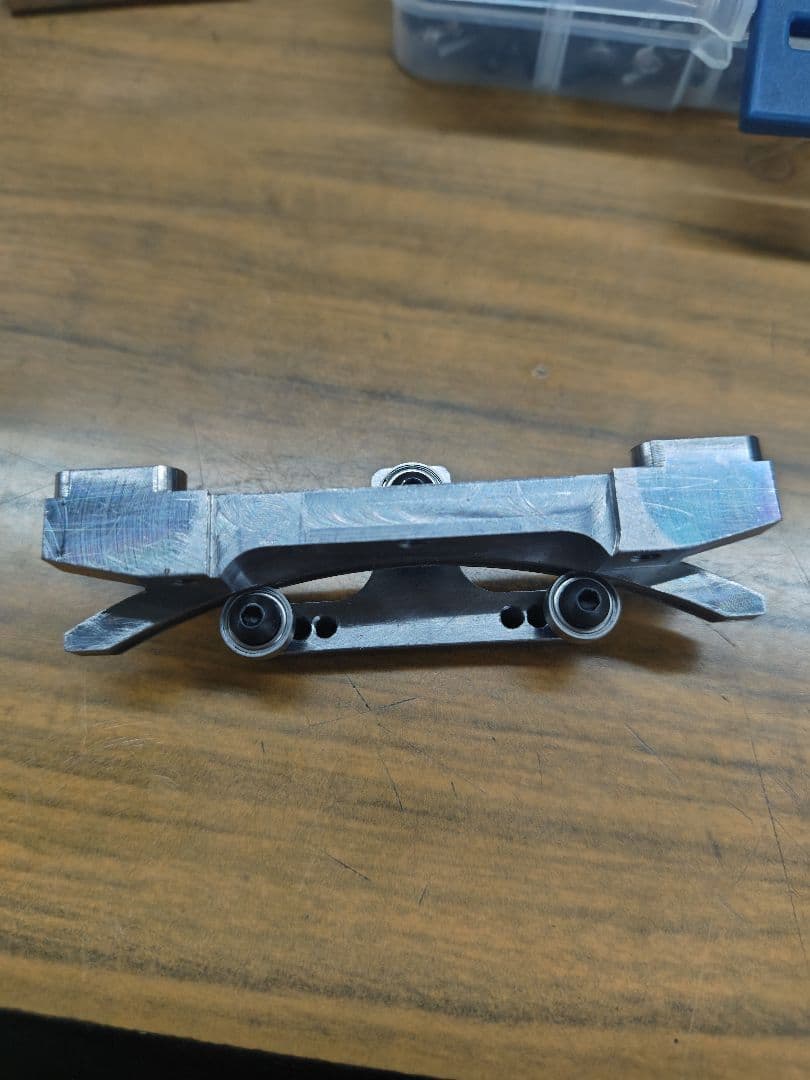 スチール製湾曲スライドラック