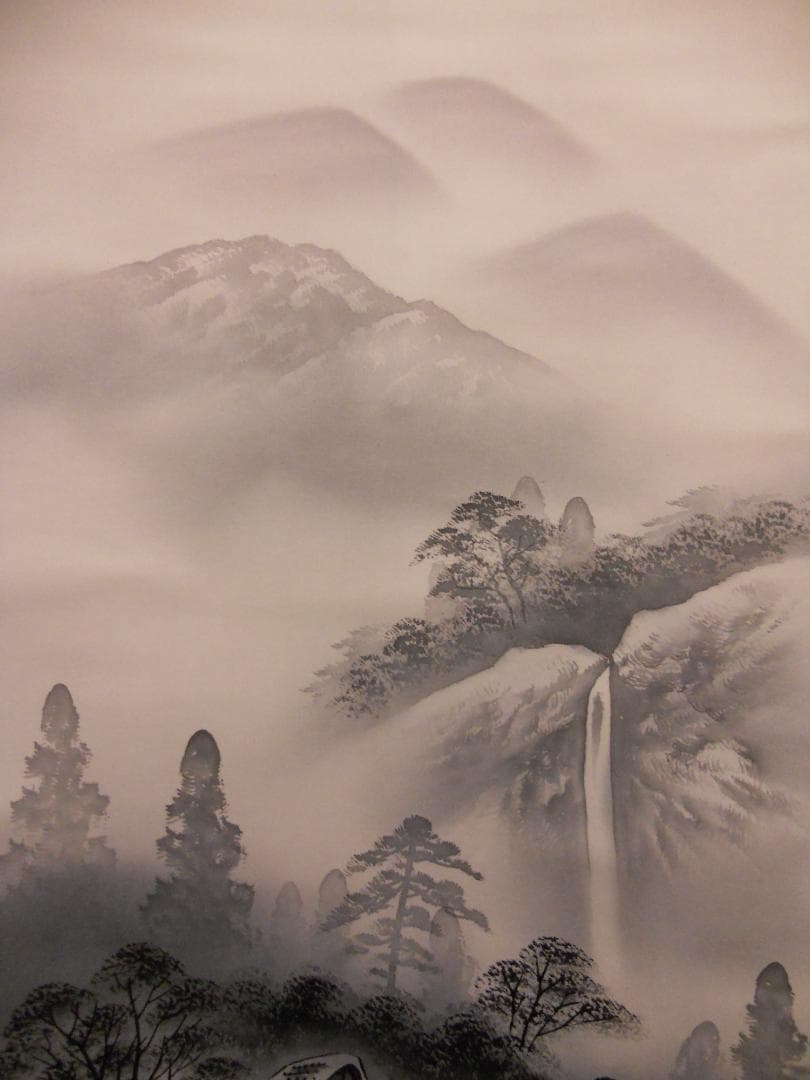 掛け軸 鈴木圭泉 水墨山水 絹本 希少 軸装 茶道具 掛軸 美品 です。