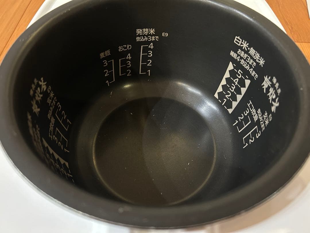 MITSUBISHI NJ-VE109 炊飯器