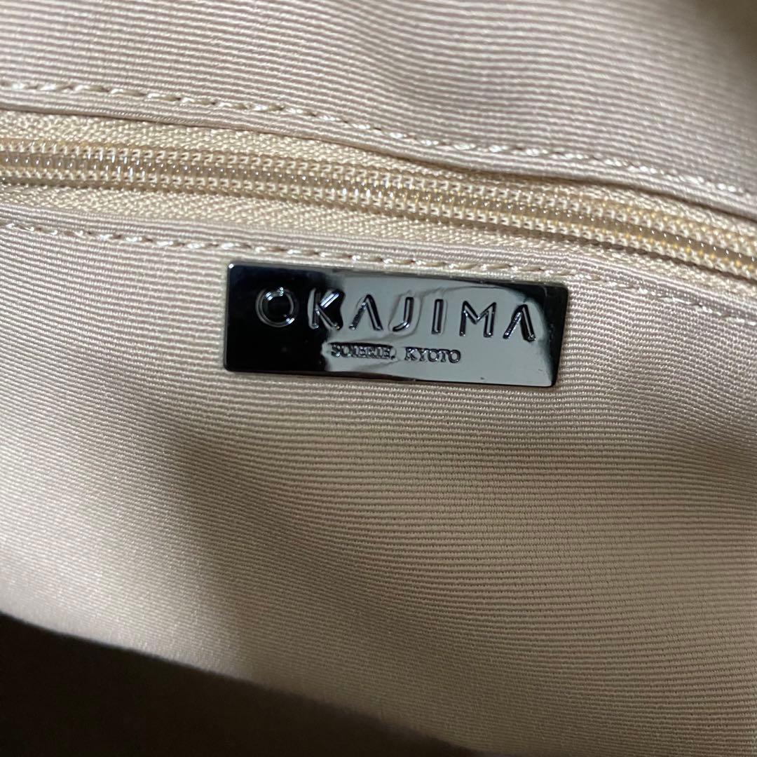 未使用品　OKAJIMA 和装バッグ 逸品 孔雀 草花 金彩 縮緬 正絹