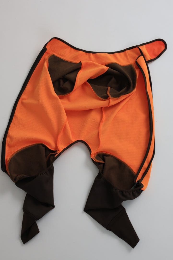 アルファアイコン　ダブルフルドッグガード　オレンジ/茶