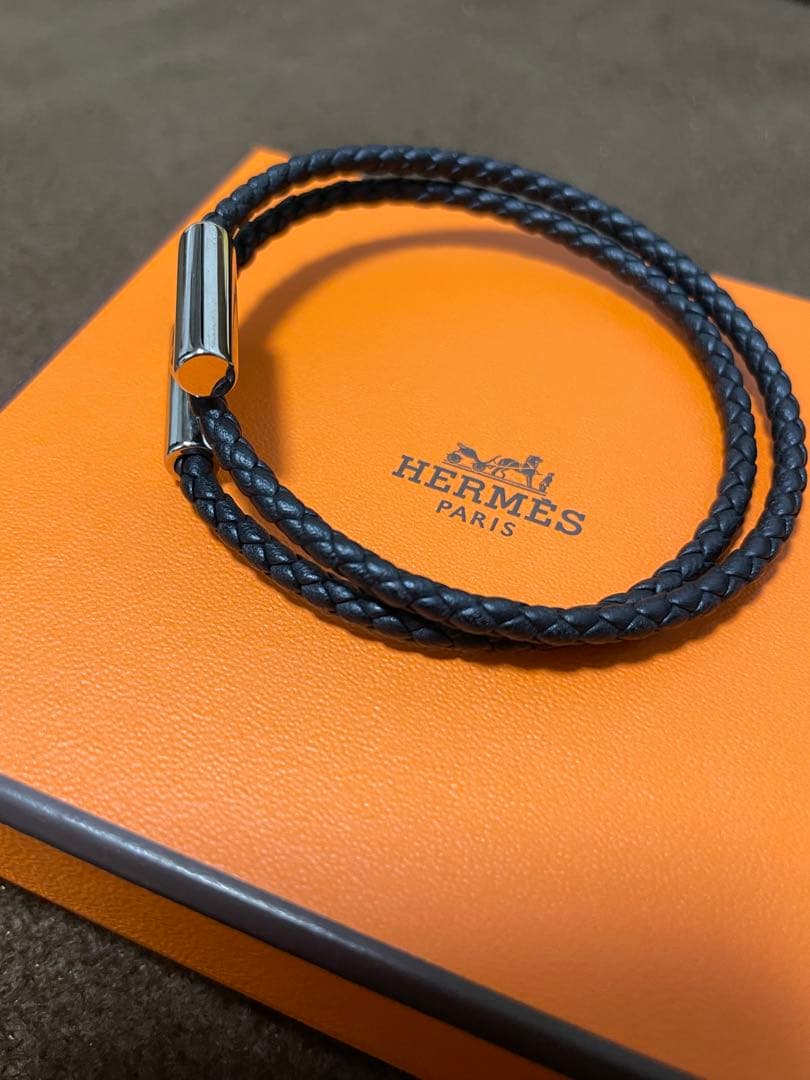 HERMES ブラックレザー ブレスレット