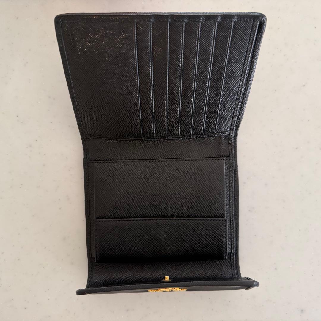 【未使用品】PRADA ブラック ナイロン 二つ折り財布