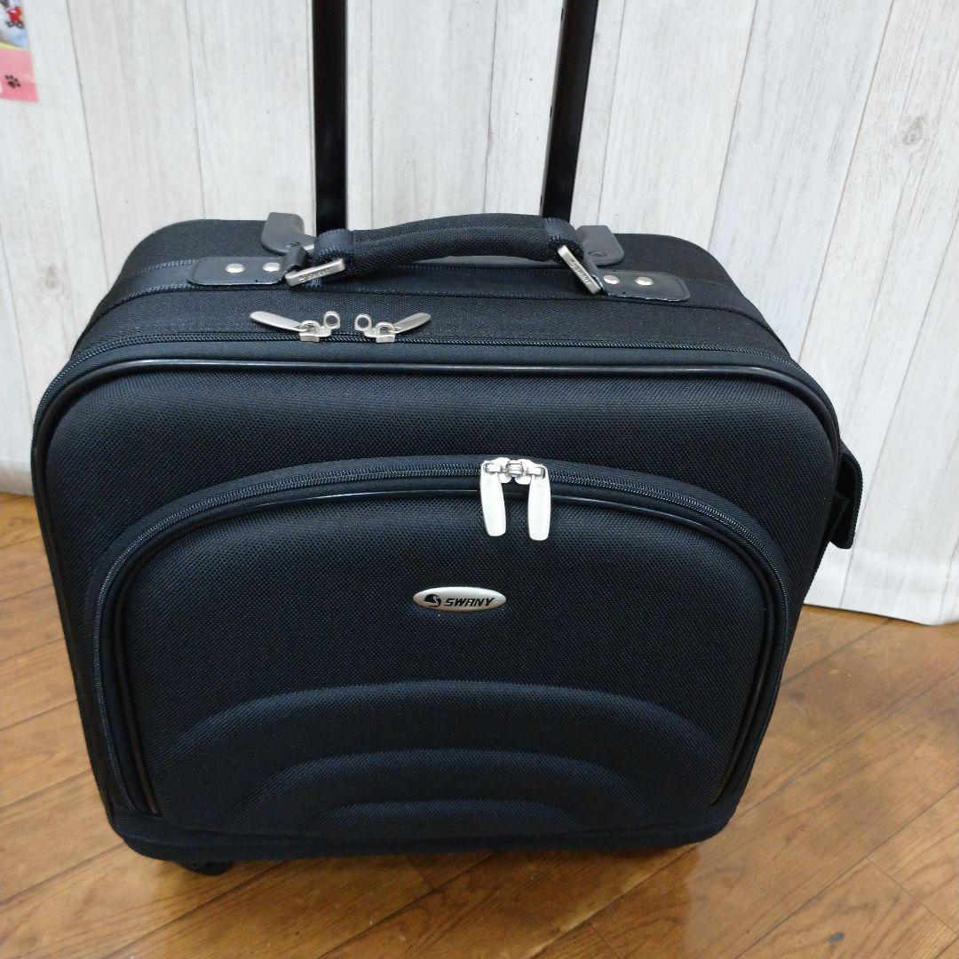 782★スワニー　キャリーバッグ　旅行カバン