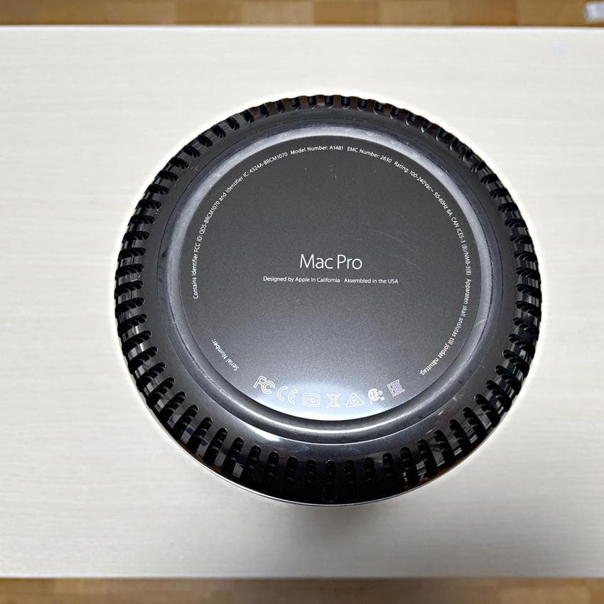 Mac Pro(Late 2013)　 3.5GHz・32GB・500GB