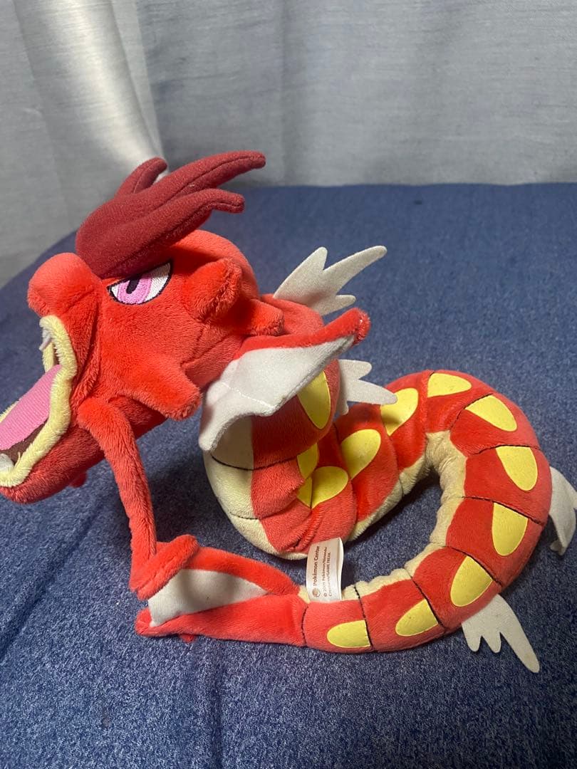 赤いギャラドス ぬいぐるみ