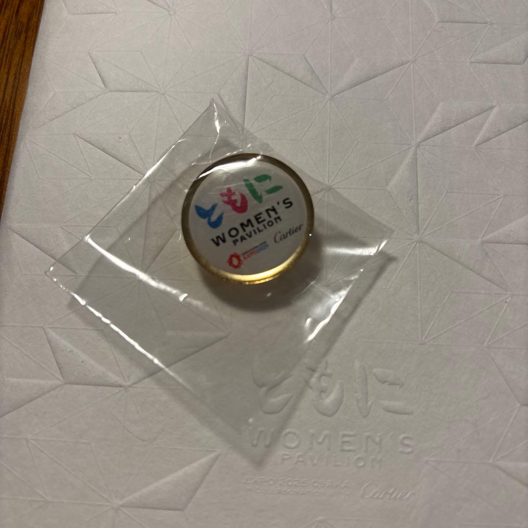 ※ひまわりんさん専用※【非売品】大阪関西万博 ウーマンズパビリオン ピンバッジ