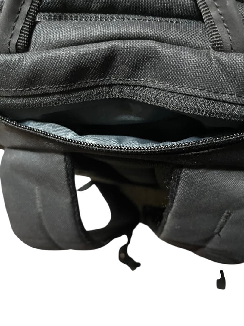 Thule Aionトラベルバックパック28L スーリー　旅行 出張