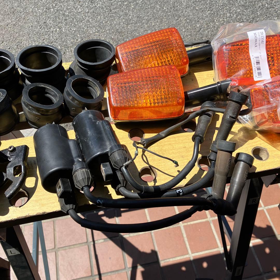 CB750F ウインカーなど部品色々