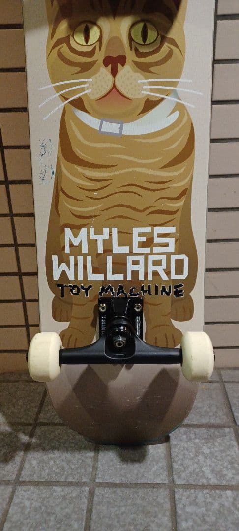 トイマシーン　コンプリート　スケートボード　デッキ　トラック　ウィール