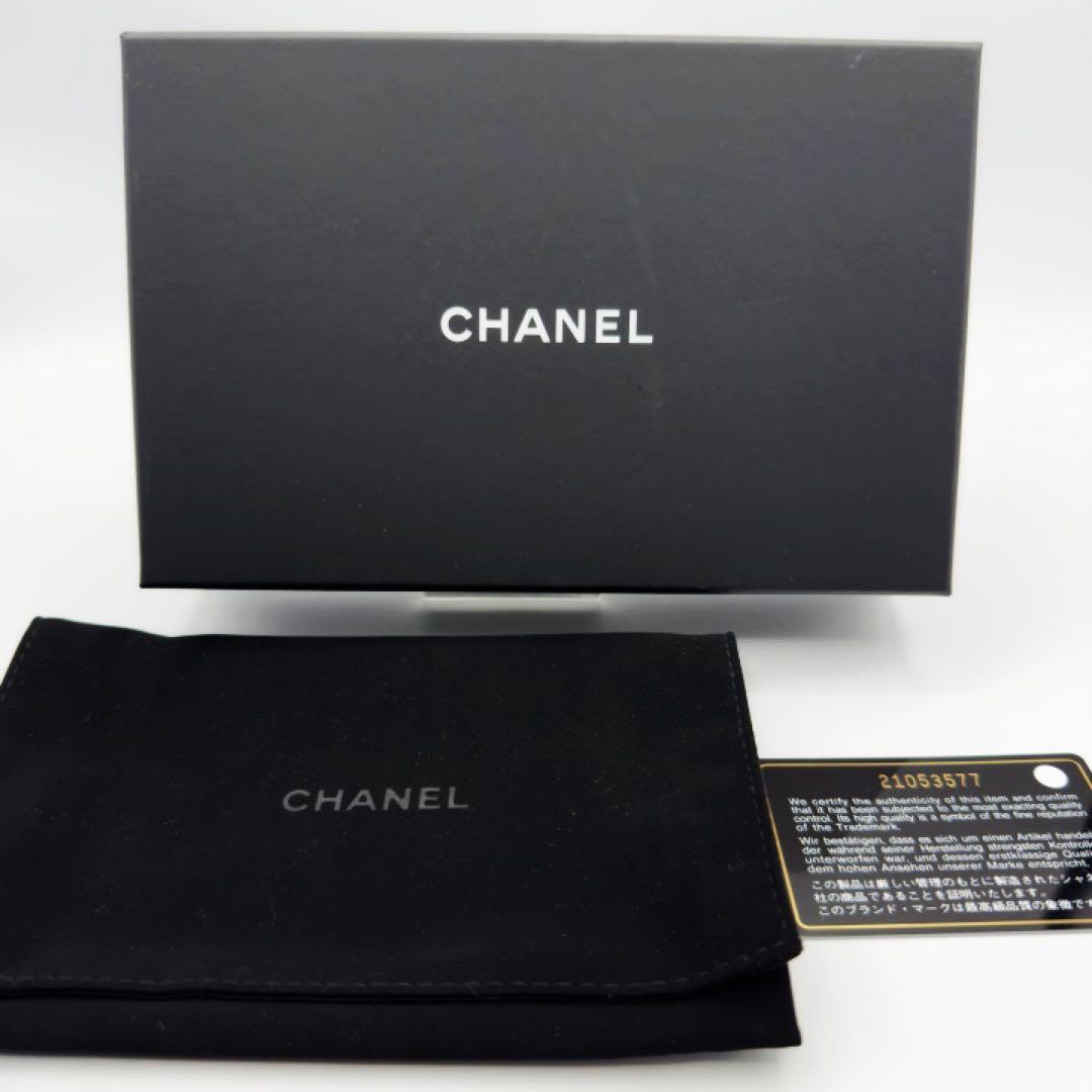 ギフト対応　シャネル財布　マトラッセ　キャビアスキン　ミディアムウォレット　箱付