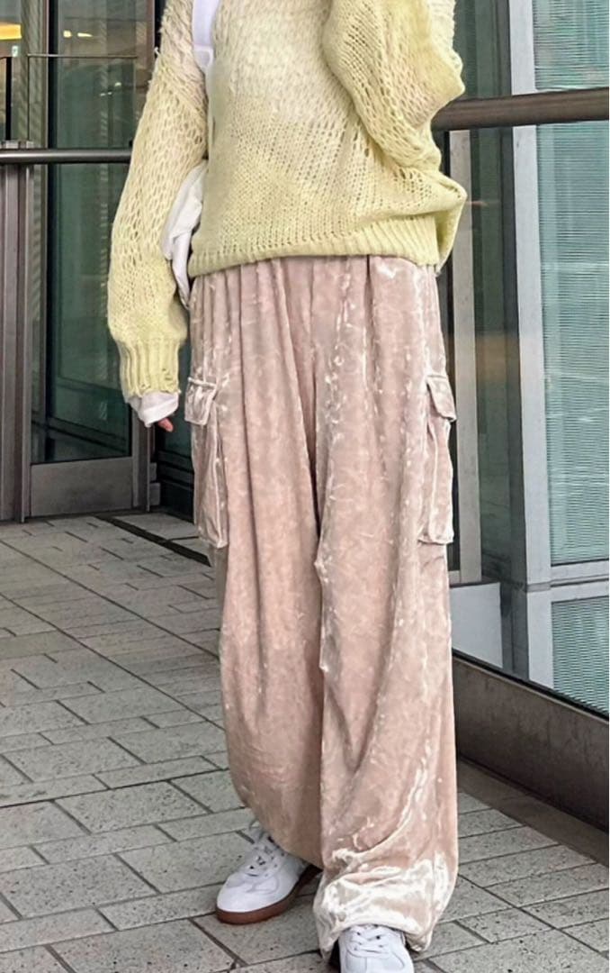 完売 emmi ベロアカーゴパンツ LBGE