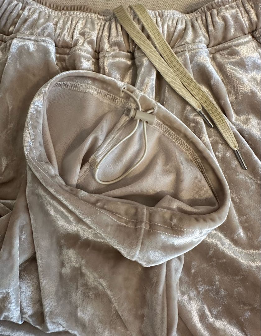 完売 emmi ベロアカーゴパンツ LBGE