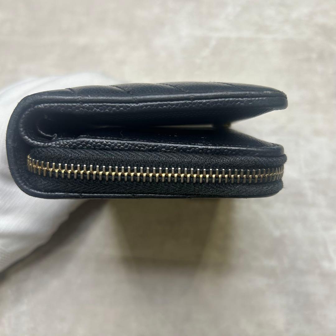 【インポートブランドコレクションk】二つ折り財布