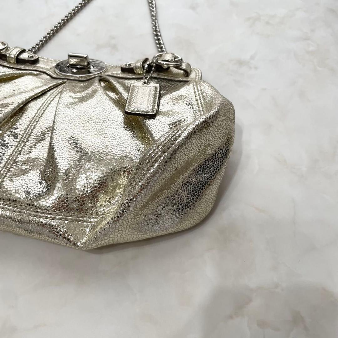 バッグ COACH Chain Shoulder Bag Turn Lock Gold