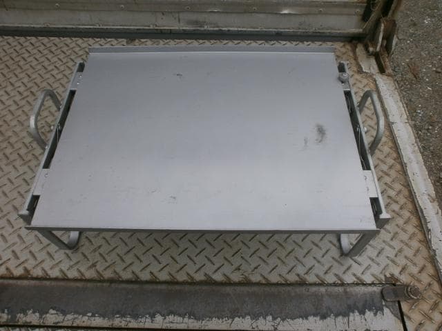 し*ん様 米軍 アルミ製 フォールディング テーブル MEDICAL TABLE