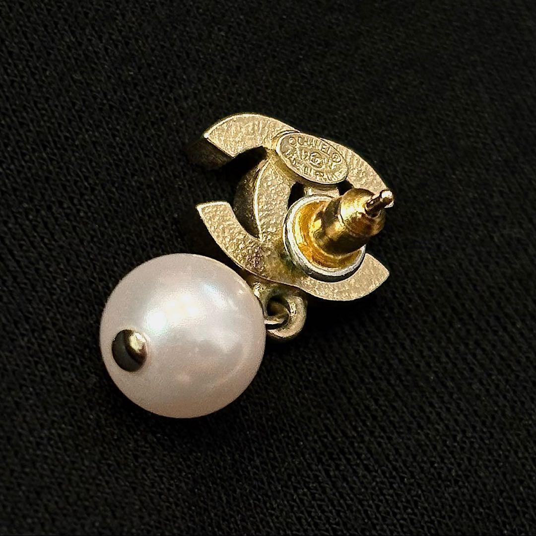 CHANEL ピアス パール シャネル シャンパンゴールド ココマーク