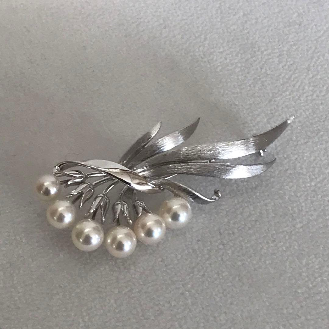 週末限定お値下げ！【未使用級！】ミキモト パール6珠　フラワーブーケ　ブローチ