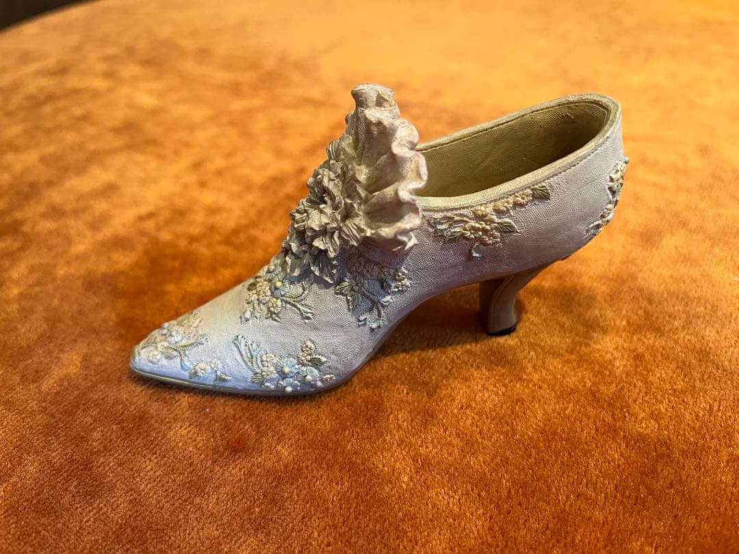 アンティーク 帽子と靴とバッグの置物セット