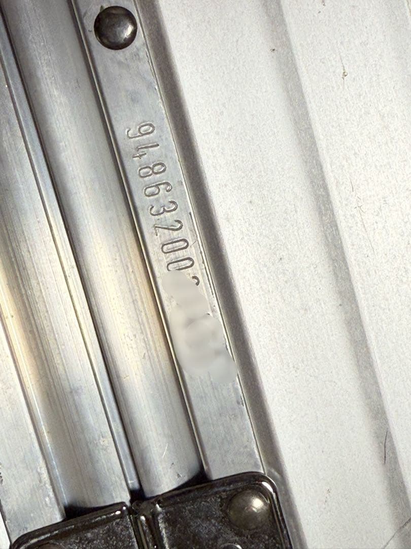 (値下げ)RIMOWA アルミニウム製2輪キャリーケース 中型