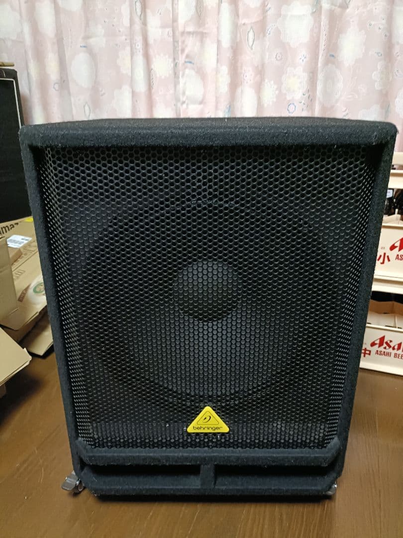 BEHRINGER VQ1500D EUROLIVE　パワードサブウーファー
