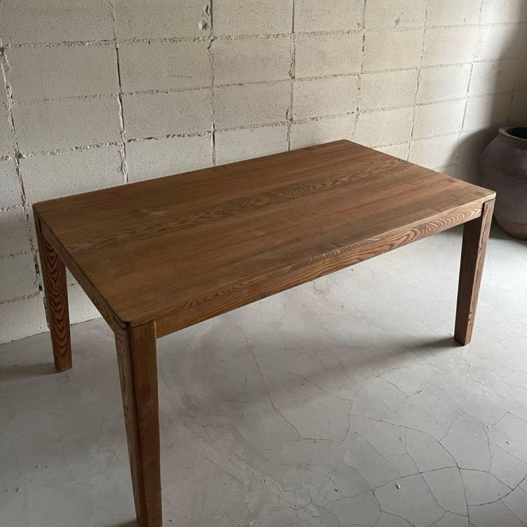 美品　天然木オーク無垢材　ダイニングテーブル　大手百貨店購入品　北欧　テーパー脚