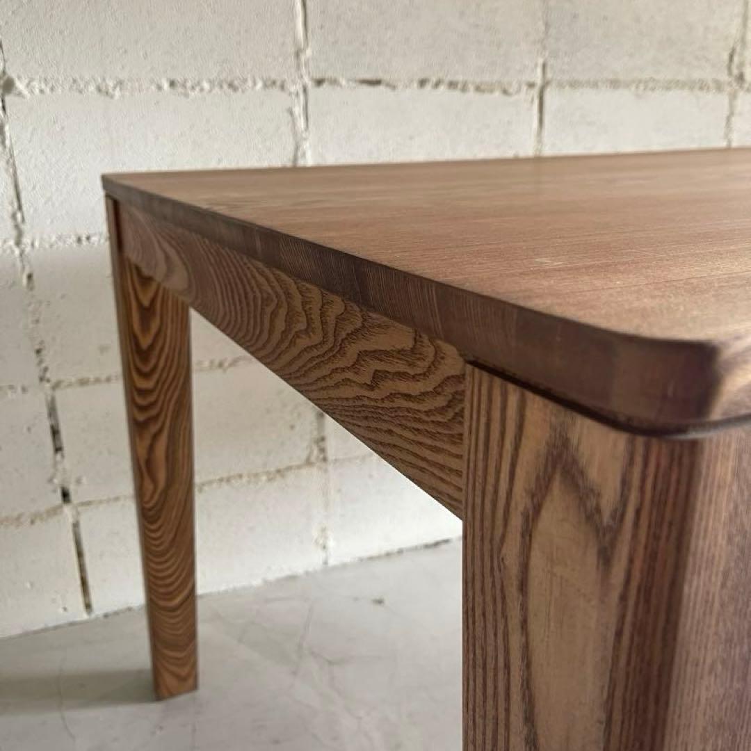 美品　天然木オーク無垢材　ダイニングテーブル　大手百貨店購入品　北欧　テーパー脚