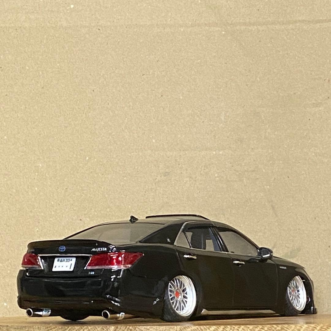 プラモデル完成品　 アオシマ 1/24 クラウンロイヤル　 21マジェスタ化