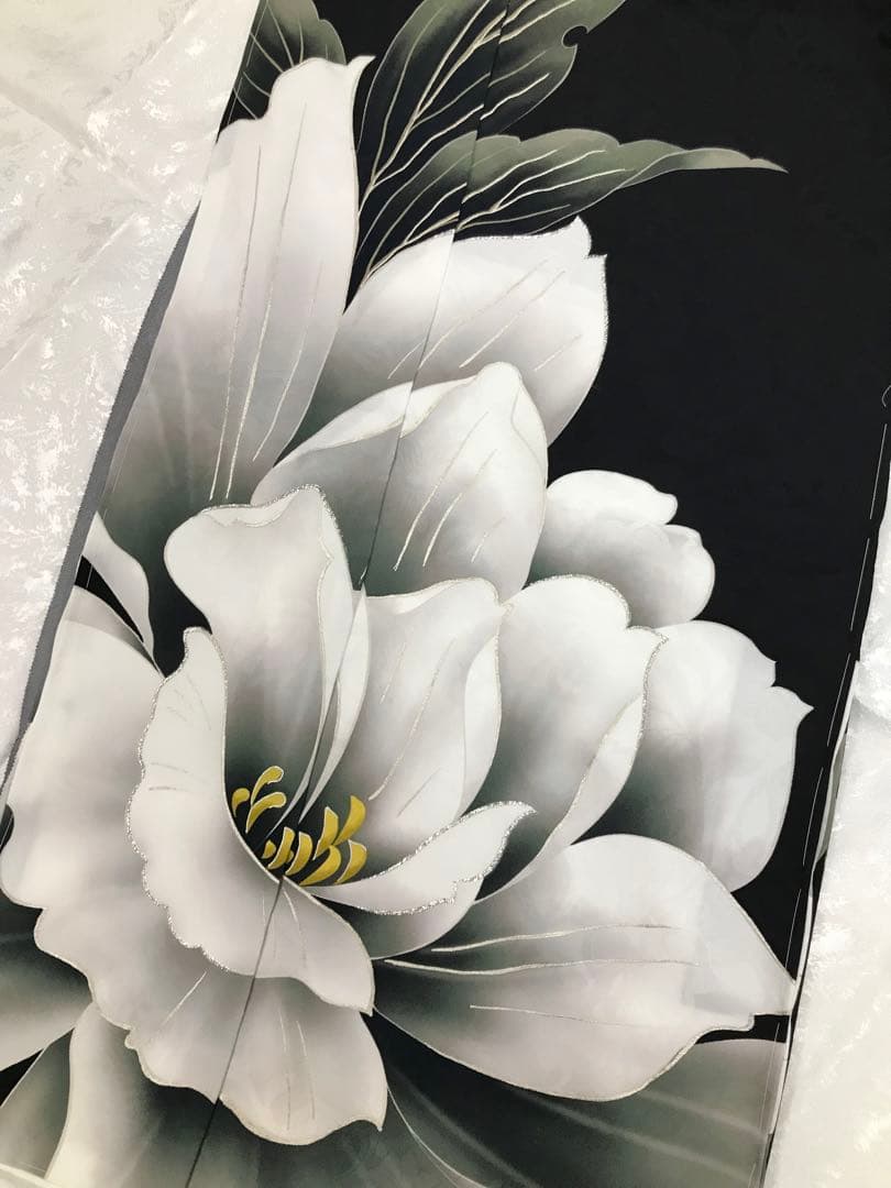 振袖　未仕立て品　モダンな牡丹柄