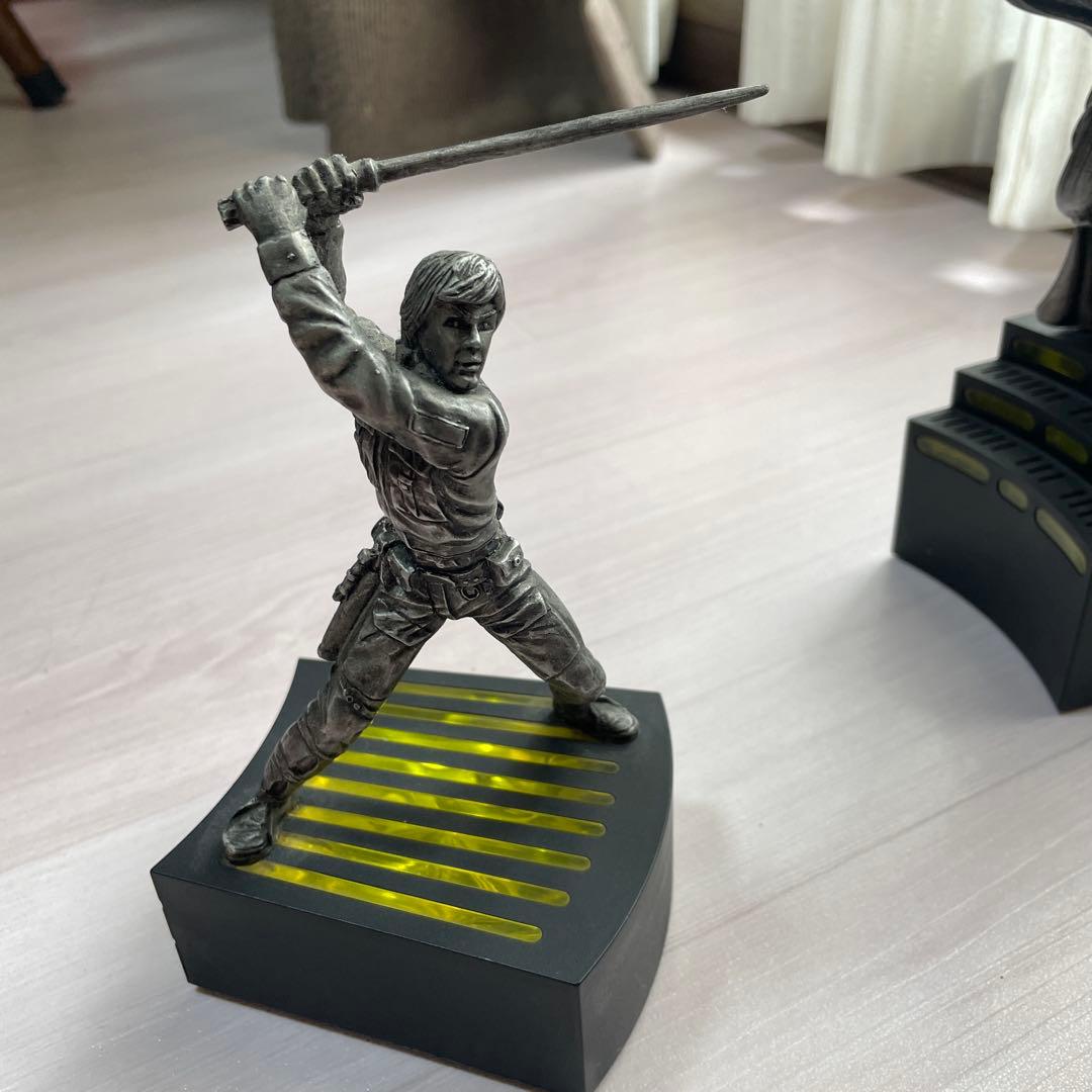 スター・ウォーズ帝国の逆襲ダース・ベイダーとルーク・スカイウォーカー スタチュー