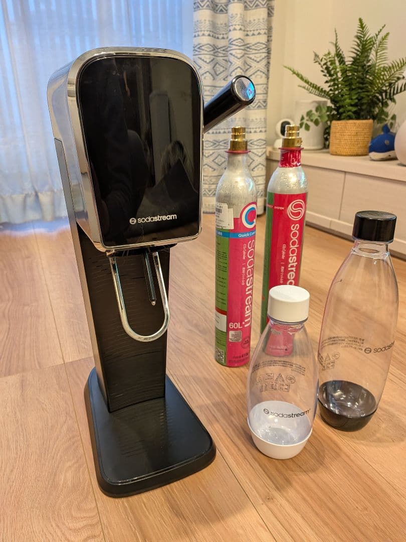 ソーダストリーム ART (アート) 炭酸水 ブラック ボトル3本付き