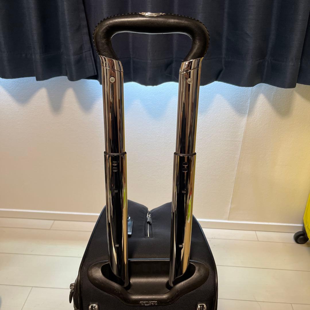 【最終値下げ】交渉OK【美品／日本未発売】TUMI ブラックキャリーケース