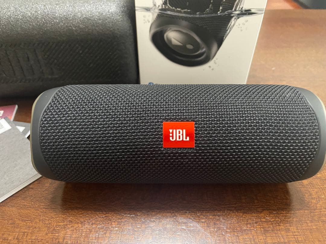 美品　JBL FLIP5 ワイヤレス　Bluetoothスピーカー　フリップ5