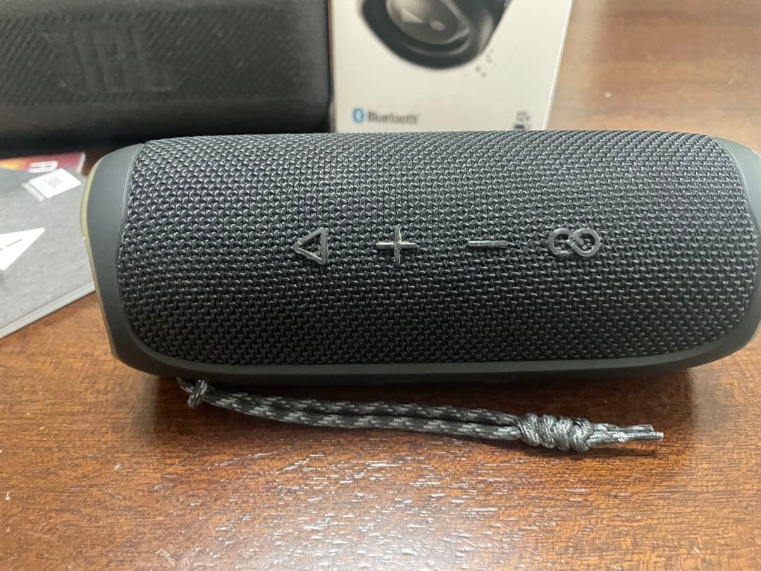 美品　JBL FLIP5 ワイヤレス　Bluetoothスピーカー　フリップ5