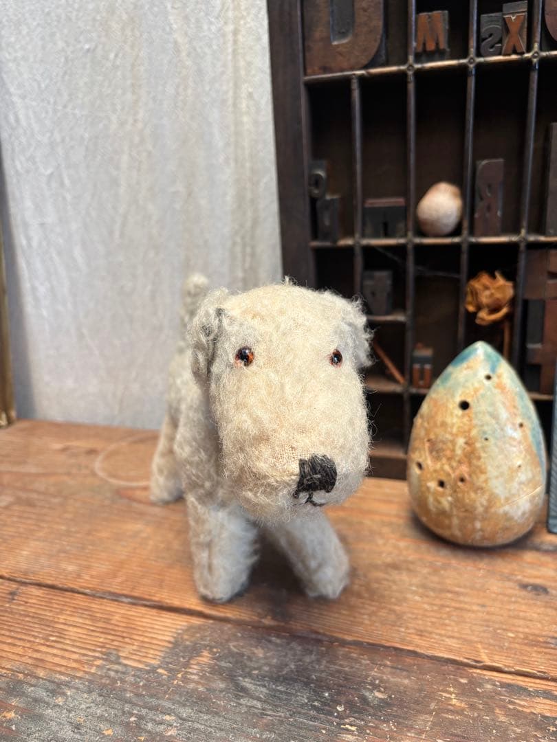 時を超えて愛される　テリア犬　ぬいぐるみ　フランス　ビンテージ